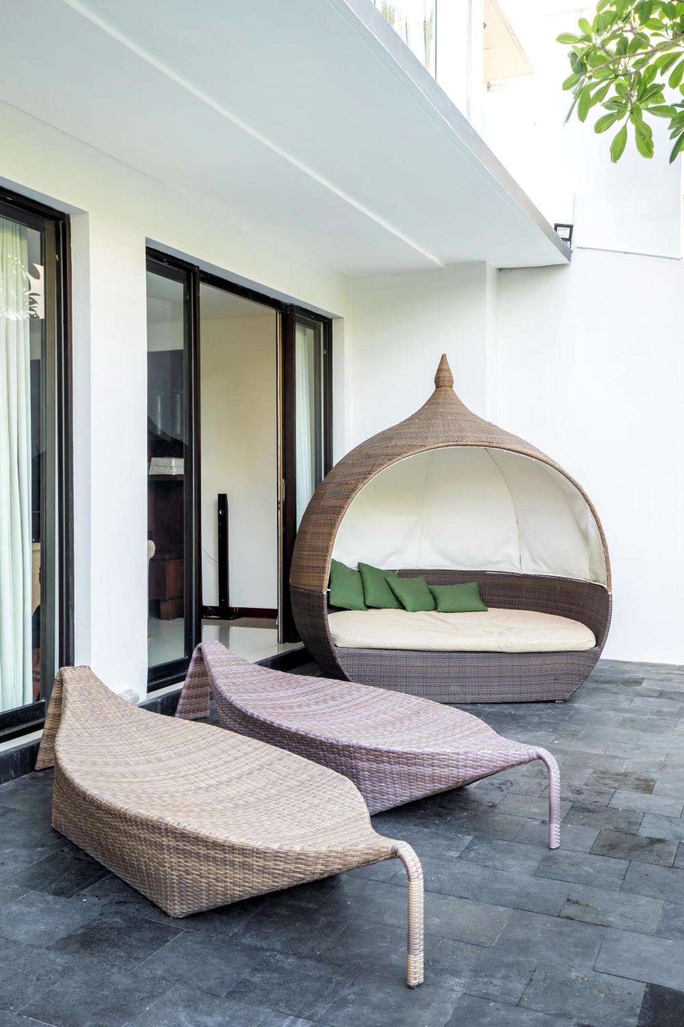 Danoya Private Luxury Residences سمينياك المظهر الخارجي الصورة