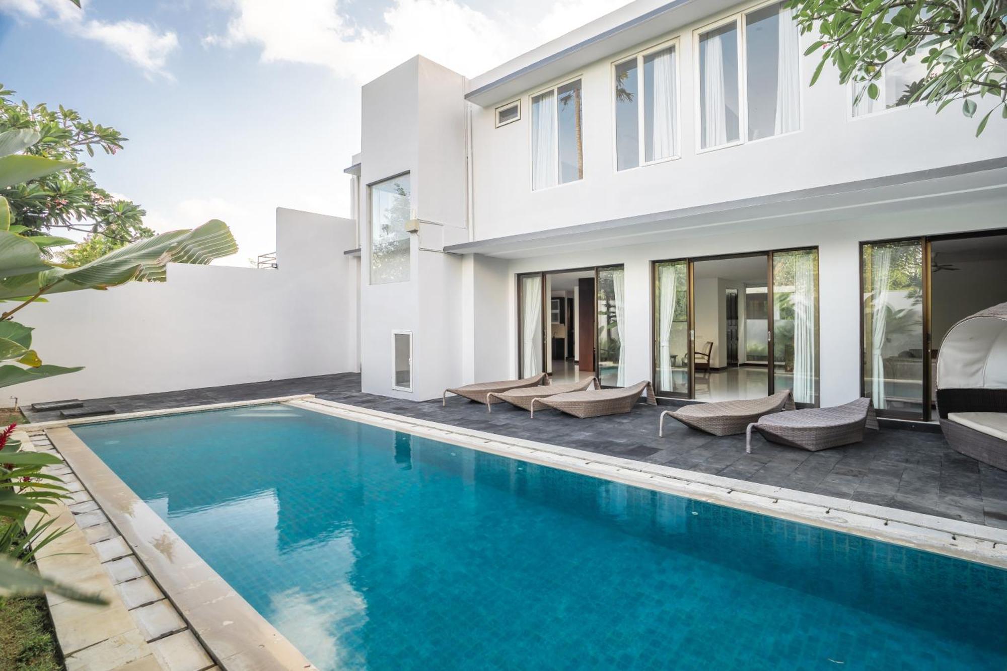 Danoya Private Luxury Residences سمينياك المظهر الخارجي الصورة